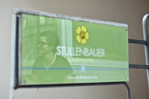 Firmenschild Stullenbauer