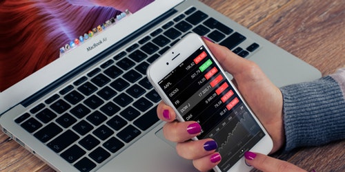 Das passende Geschäftskonto wählen: Traditionelle Banken vs. Digitalbanken