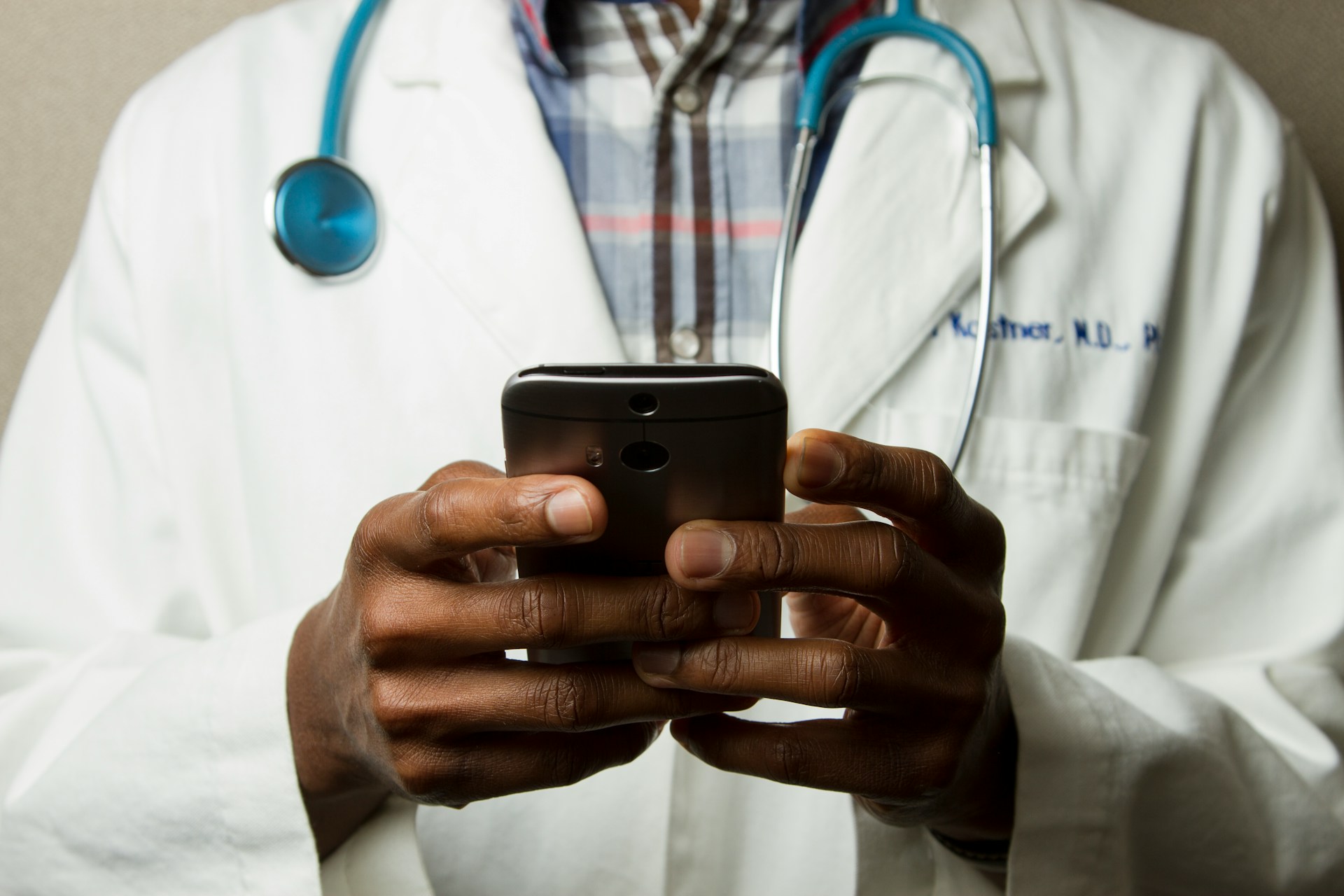 Krankenversicherung für Selbstständige - Gesetzlich oder privat?